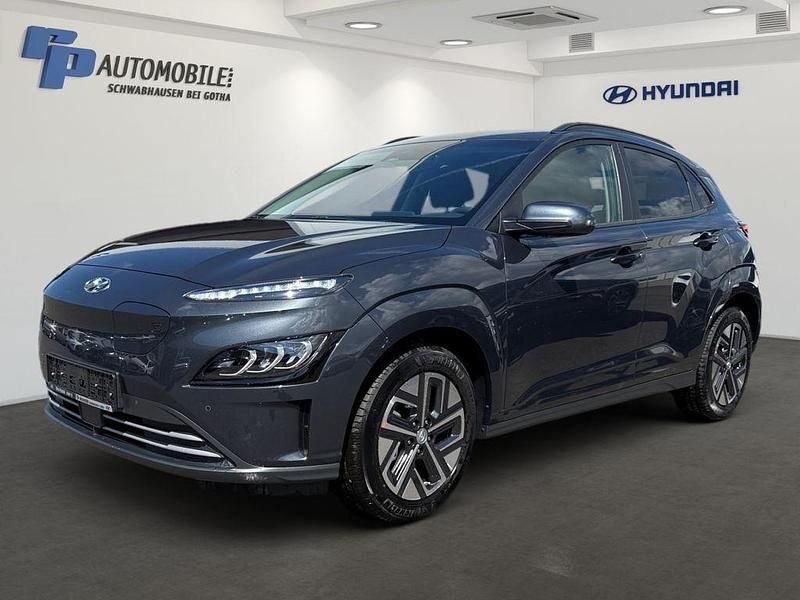 Grau Gebraucht 2022 Hyundai Kona Trend SUV | 24.990 € - Bild 1/4