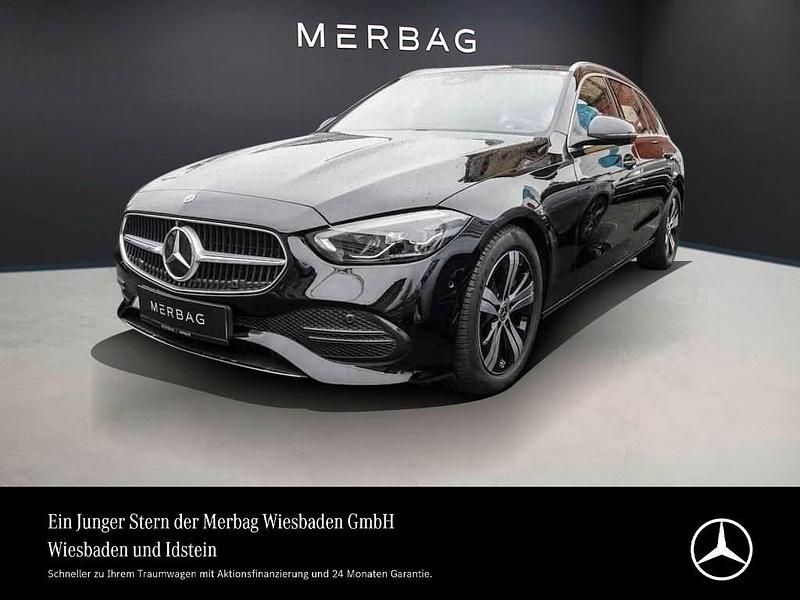 Gebraucht Mercedes C300 Avantgarde 288 PS (211 kW) 2023 Schwarz Limousine