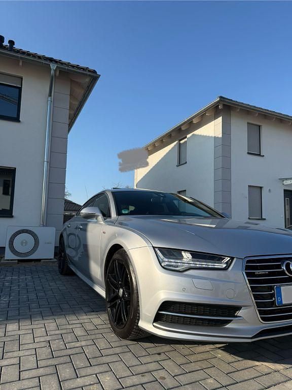 Silber Gebraucht 2016 Audi A7 Sportback Ambiente Kleinwagen | 26.195 € (Fairer Preis) - Bild 1/4