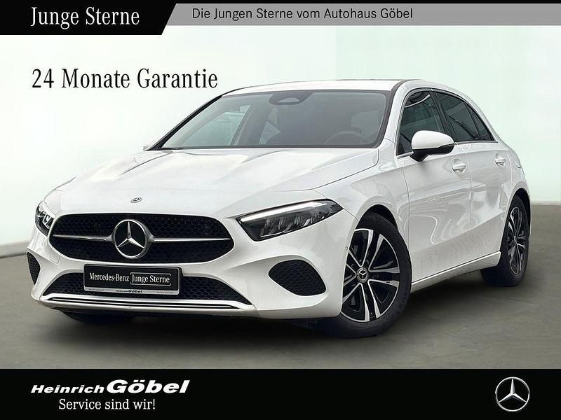 Weiß Gebraucht 2024 Mercedes A180 Progressive Limousine | 28.900 € (Fairer Preis) - Bild 1/4