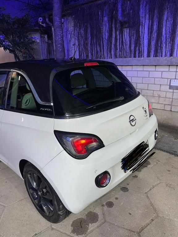 Gebraucht Opel Adam 69 PS (50 kW) 2013 Weiß Kleinwagen