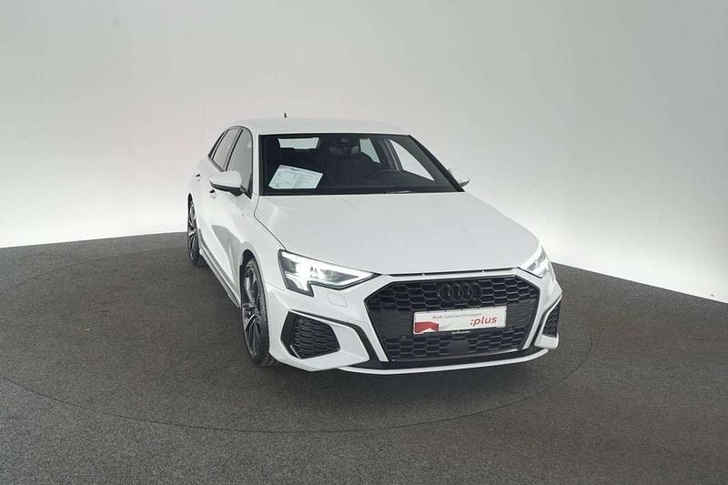 Usado Audi A3 S-Line 150 HP (110 kW) 2024 Branco Sedan