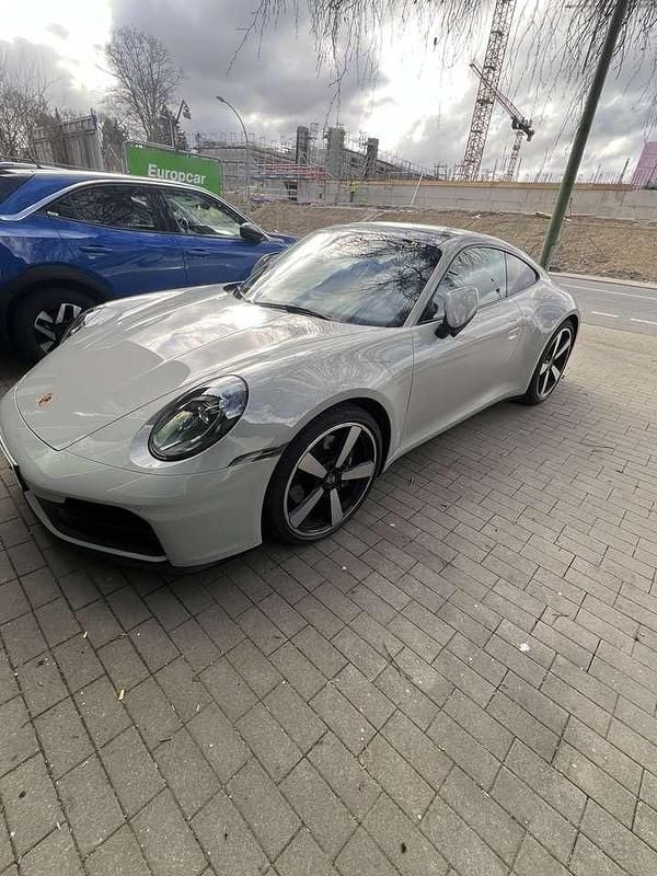 Gebraucht Porsche 992 Sport 394 PS (289 kW) 2024 Grau Coupé