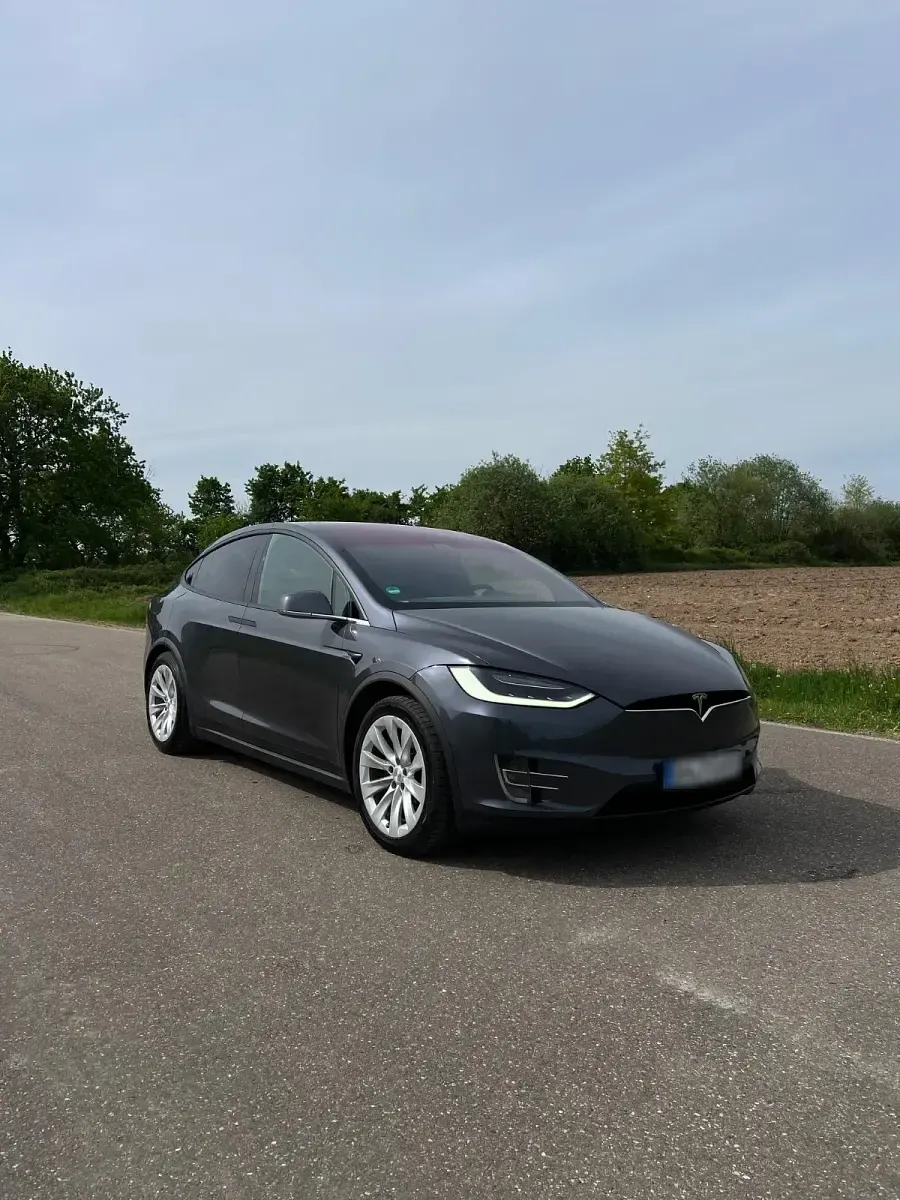 Usado Tesla Model X 328 kW (446 CV) 2019 Gris SUV