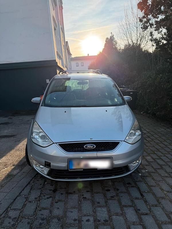 Gebraucht Ford Galaxy 131 PS (96 kW) 2007 Silber Van / Kleinbus