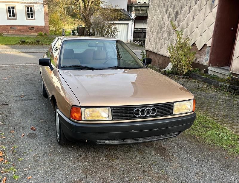 Gold Gebraucht 1987 Audi 80 Limousine | 2.990 € - Bild 1/4