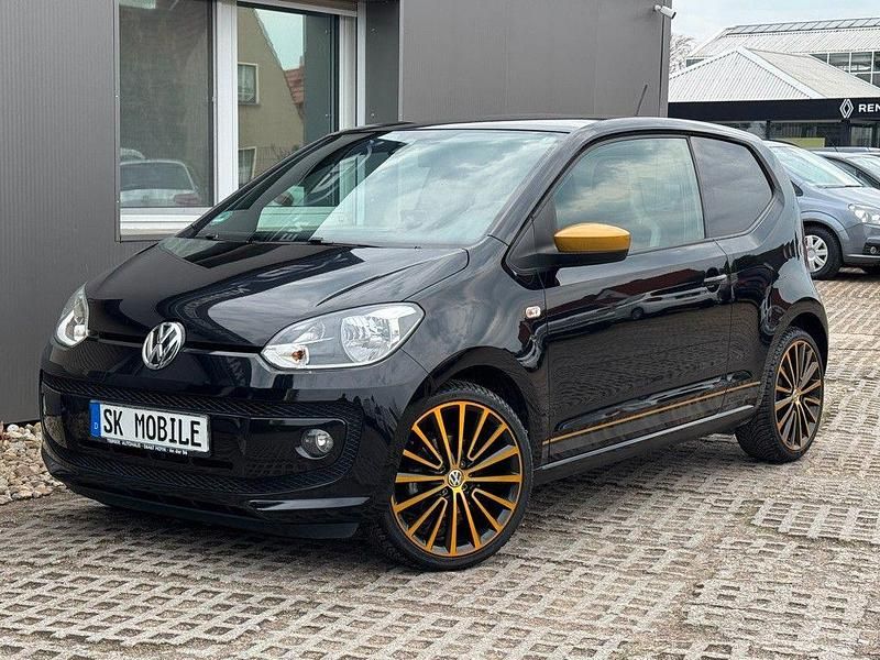 Second-hand VW up! 60 CP (44 kW) 2016 Negru Hatchback