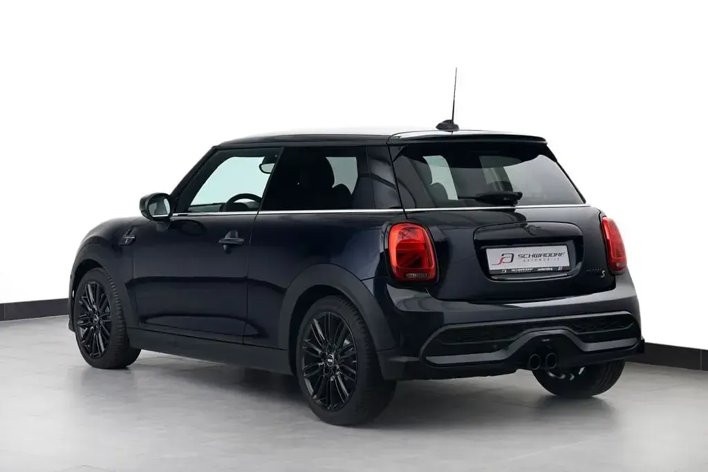Gebraucht Mini Cooper S Classic 178 PS (130 kW) 2023 Schwarz Kleinwagen