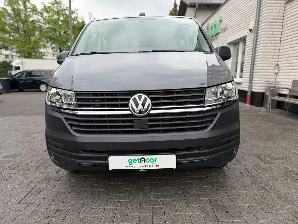 Gebraucht VW Transporter 150 PS (110 kW) 2022 Grau Van