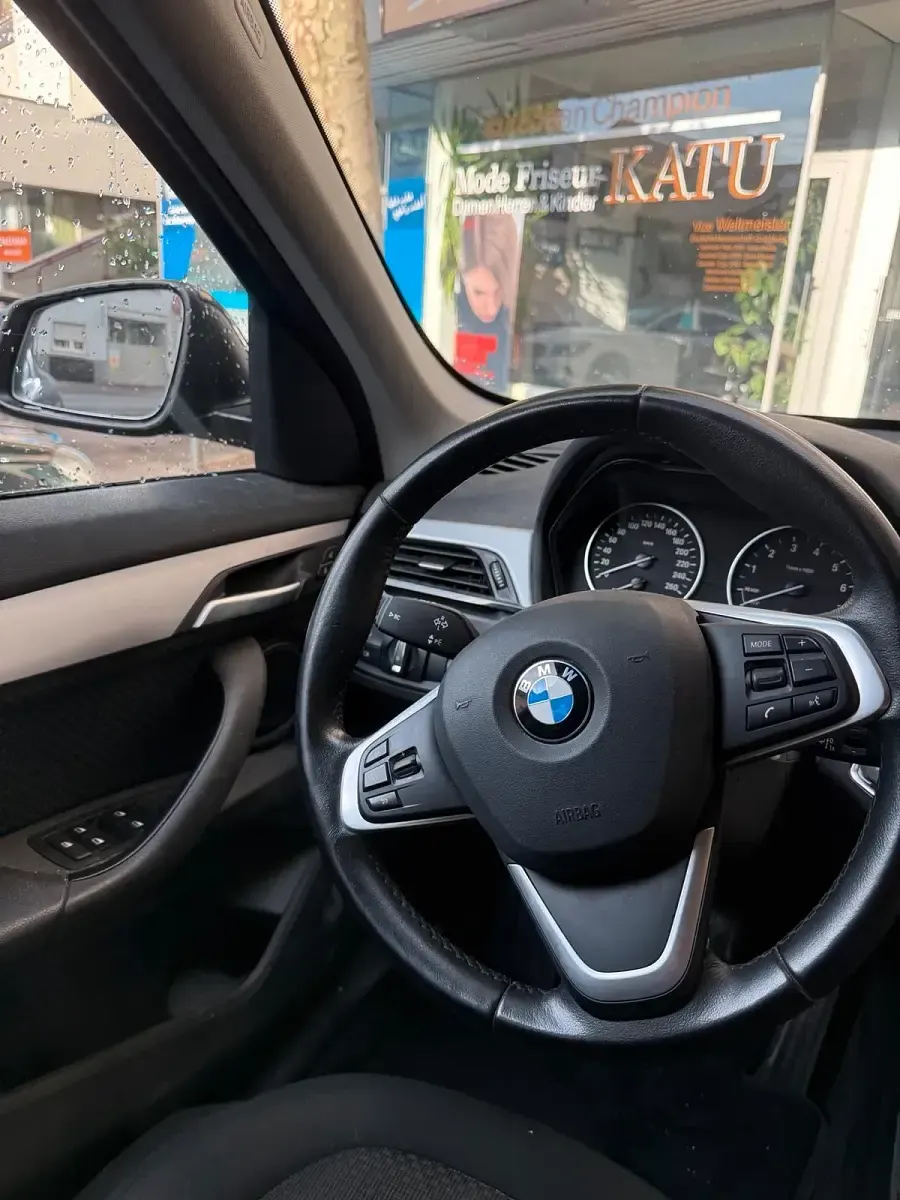 Gebraucht BMW X1 140 PS (102 kW) 2016 Schwarz SUV