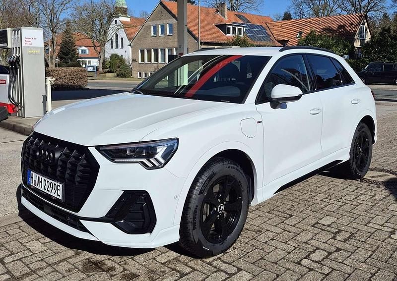 Gebraucht Audi Q3 S-Line 245 PS (180 kW) 2022 Gletscherweiß metallic SUV