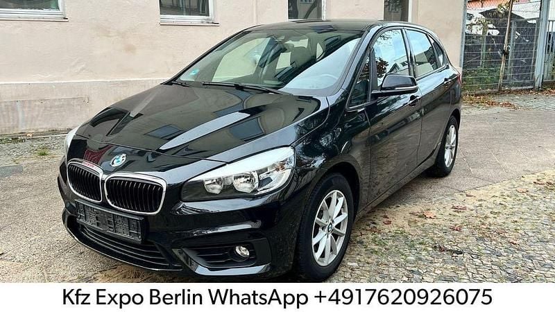 Schwarz Gebraucht 2017 BMW 216 Active Tourer Sport Line Van / Kleinbus | 7.500 € (Guter Preis) - Bild 1/4