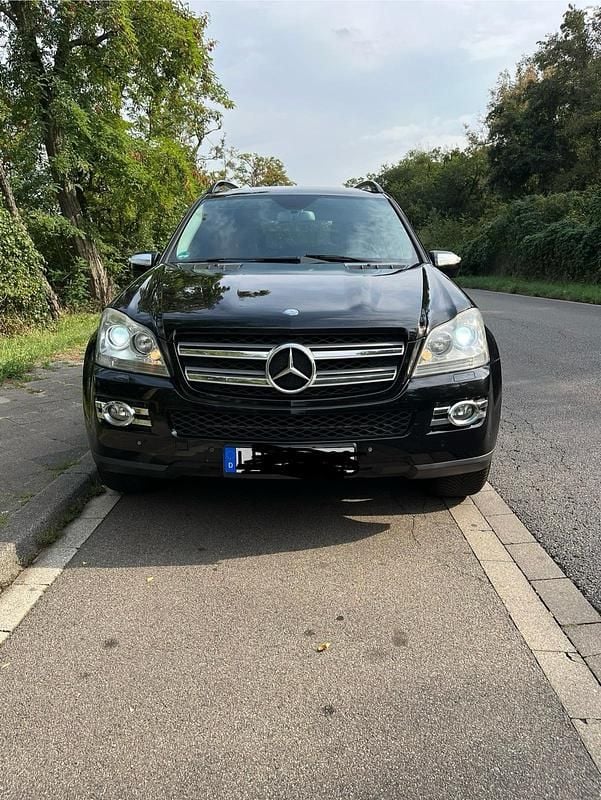 Schwarz Gebraucht 2009 Mercedes GL320 SUV | 14.500 € (Teuer) - Bild 1/4