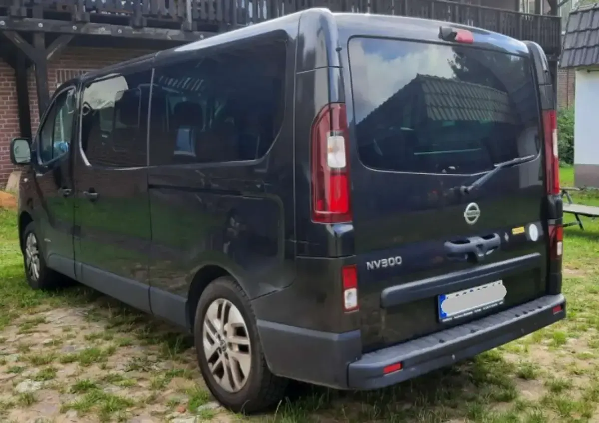 Gebraucht Nissan NV300 Premium Edition 145 PS (106 kW) 2019 Schwarz Van