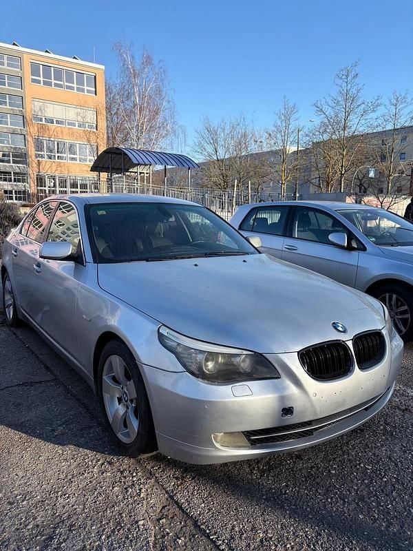 Gebraucht BMW 530 235 PS (172 kW) 2008 Grau Limousine