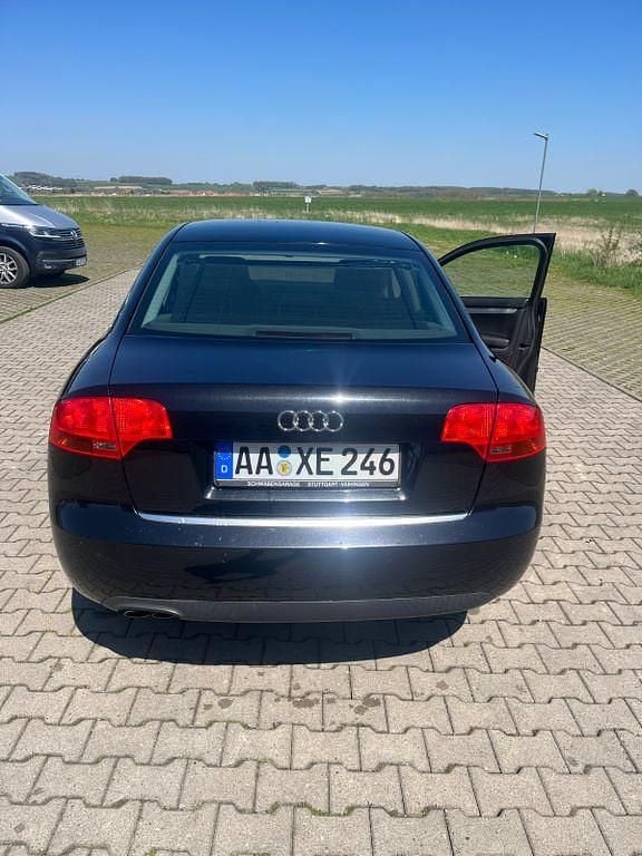 Second-hand Audi A4 140 CP (102 kW) 2006 Berlinǎ
