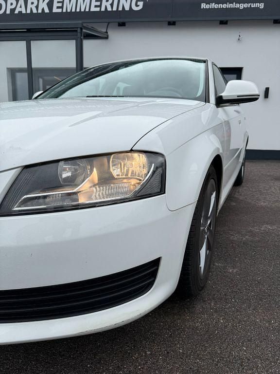Gebraucht Audi A3 Attraction 140 PS (102 kW) 2009 Weiß Kleinwagen