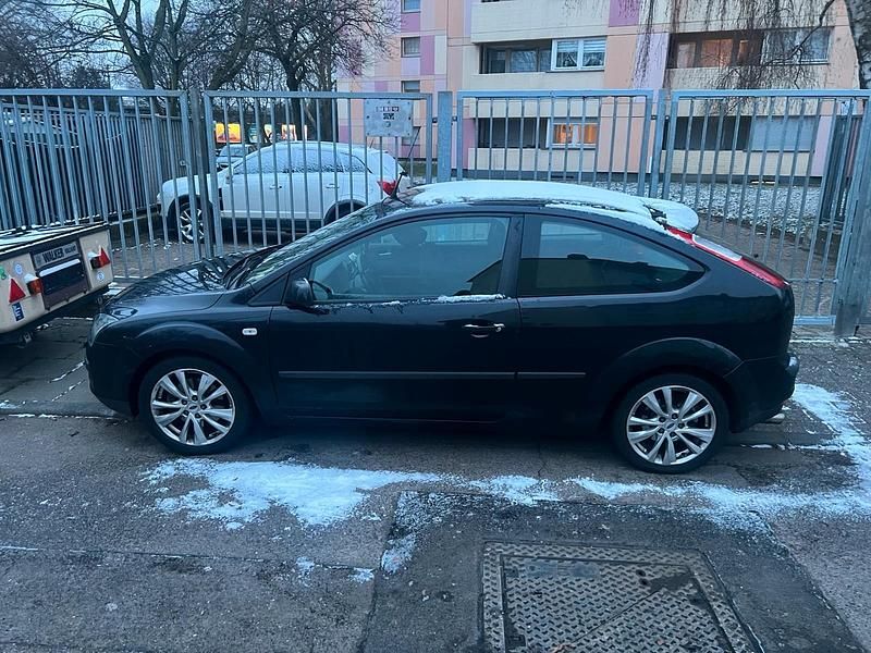 Gebraucht Ford Focus 145 PS (106 kW) 2006 Schwarz Coupé