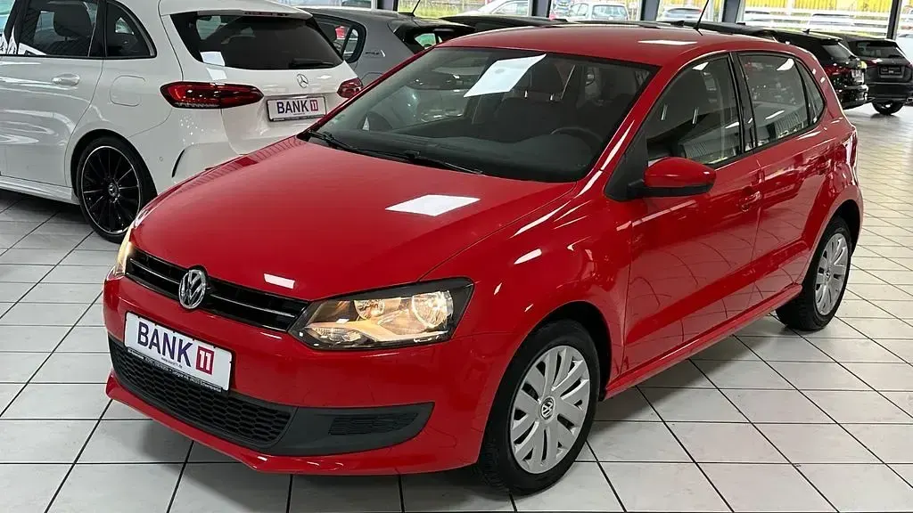 Gebraucht VW Polo Comfortline 86 PS (63 kW) 2013 Flashrot Kleinwagen