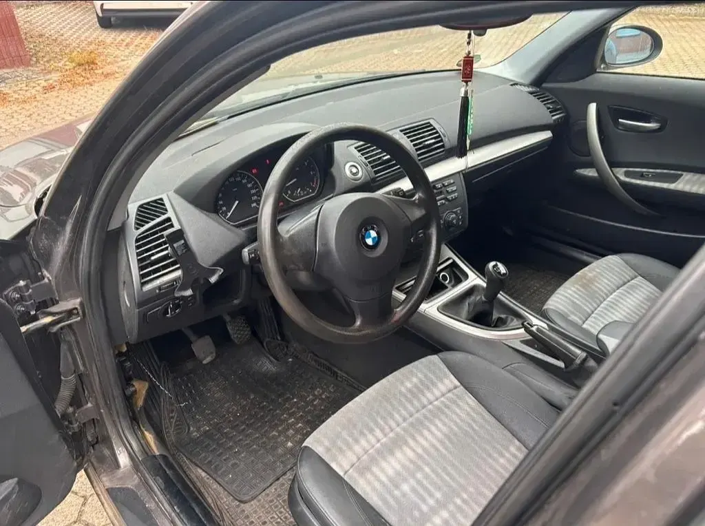 Gebraucht BMW 120 150 PS (110 kW) 2005 Braun Kleinwagen