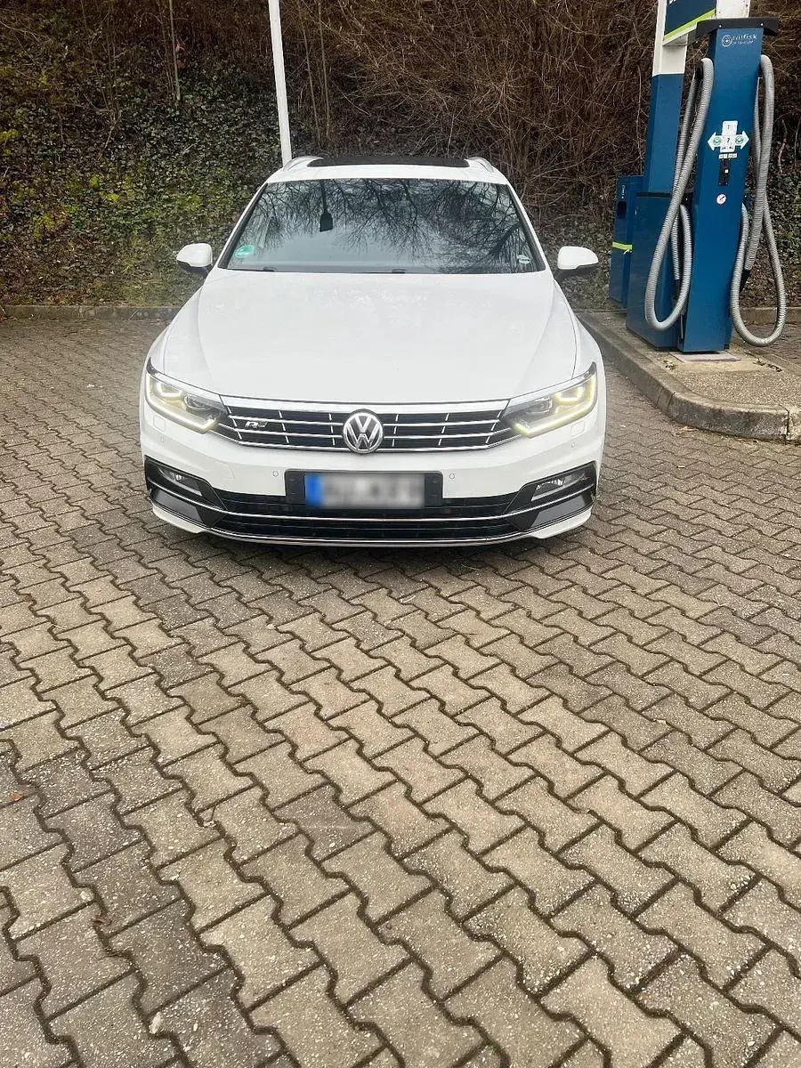 Gebraucht VW Passat 239 PS (175 kW) 2017 Weiß Kombi