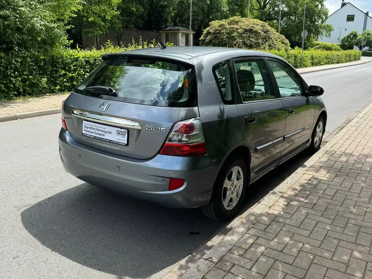 Gebraucht Honda Civic LS 90 PS (66 kW) 2005 Grau Kleinwagen