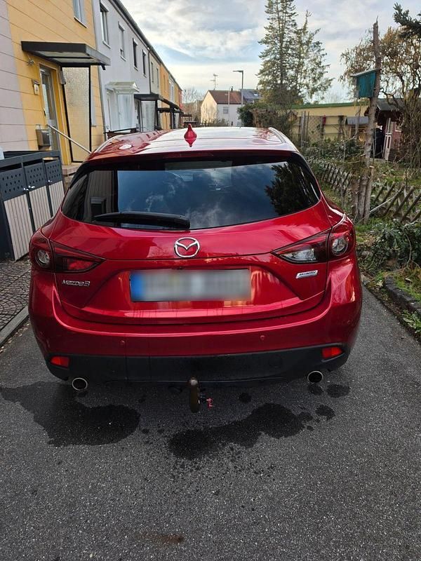 Gebraucht Mazda 3 150 PS (110 kW) 2016 Rot Limousine
