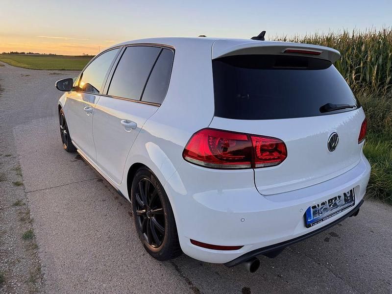 Weiß Gebraucht 2012 VW Golf VII GTI Limousine | 11.000 € (Guter Preis) - Bild 1/4
