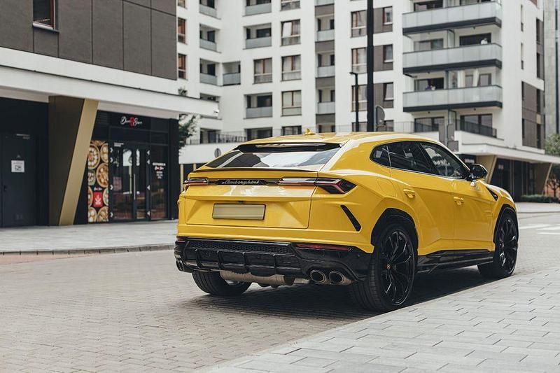 Second-hand Lamborghini Urus 650 CP (478 kW) 2021 Galben SUV