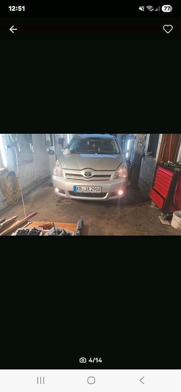 Gebraucht Toyota Corolla Verso 129 PS (94 kW) 2009 Silber Van / Kleinbus