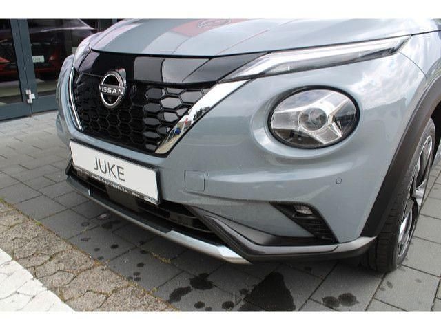 Gebraucht Nissan Juke 143 PS (105 kW) 2023 Xfu ceramic grey (p) / black (m) (metallic) SUV