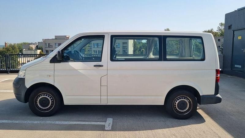 Weiß Gebraucht 2009 VW T5 Van | 9.990 € - Bild 1/4