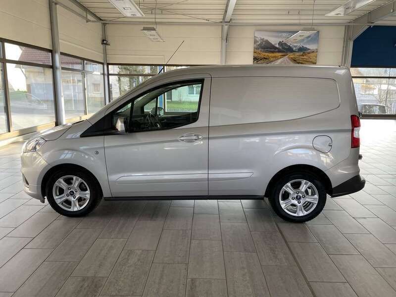 Gebraucht Ford Transit Limited 101 PS (74 kW) 2023 Polarsilber Van