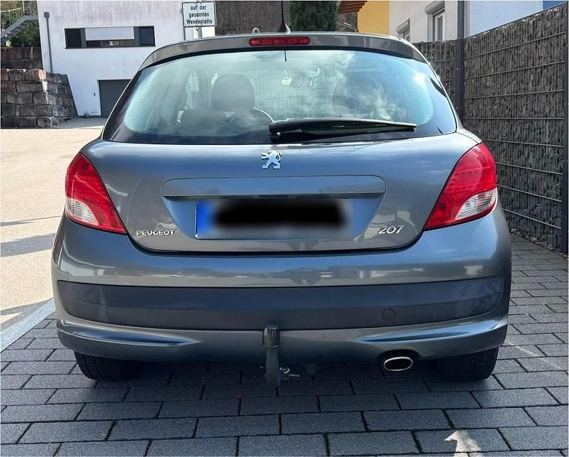 Gebraucht Peugeot 207 95 PS (69 kW) 2009 Grau Kleinwagen