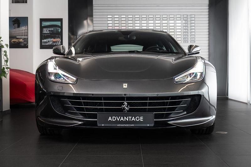 Second-hand Ferrari GTC4Lusso 689 CP (506 kW) 2018 Gri Break