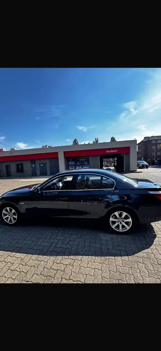 Usata BMW 520 163 CV (119 kW) 2006 Nero Berlina