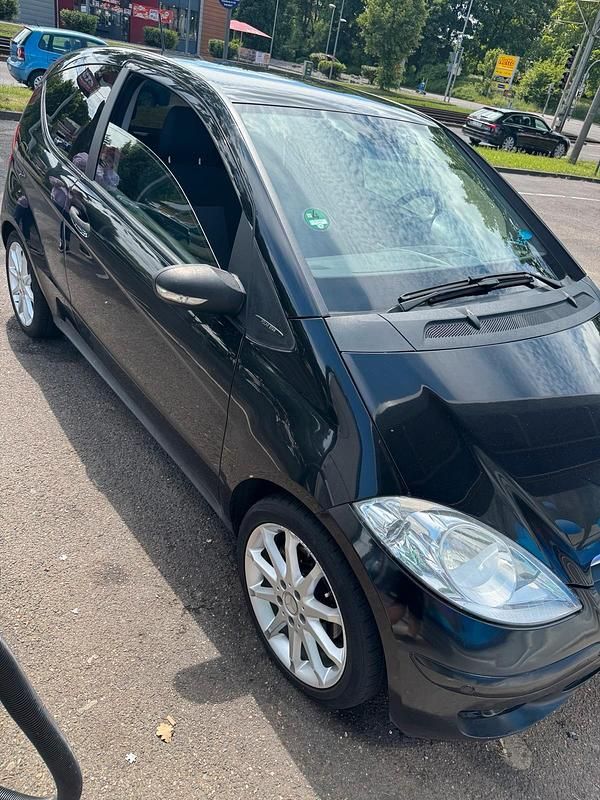 Schwarz Gebraucht 2005 Mercedes A150 Kleinwagen | 800 € (Superpreis) - Bild 1/4