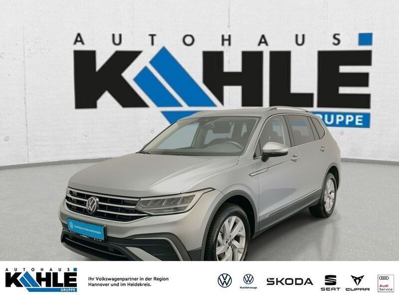 Pyritsilber Gebraucht 2024 VW Tiguan Allspace Life SUV | 34.990 € (Superpreis) - Bild 1/4