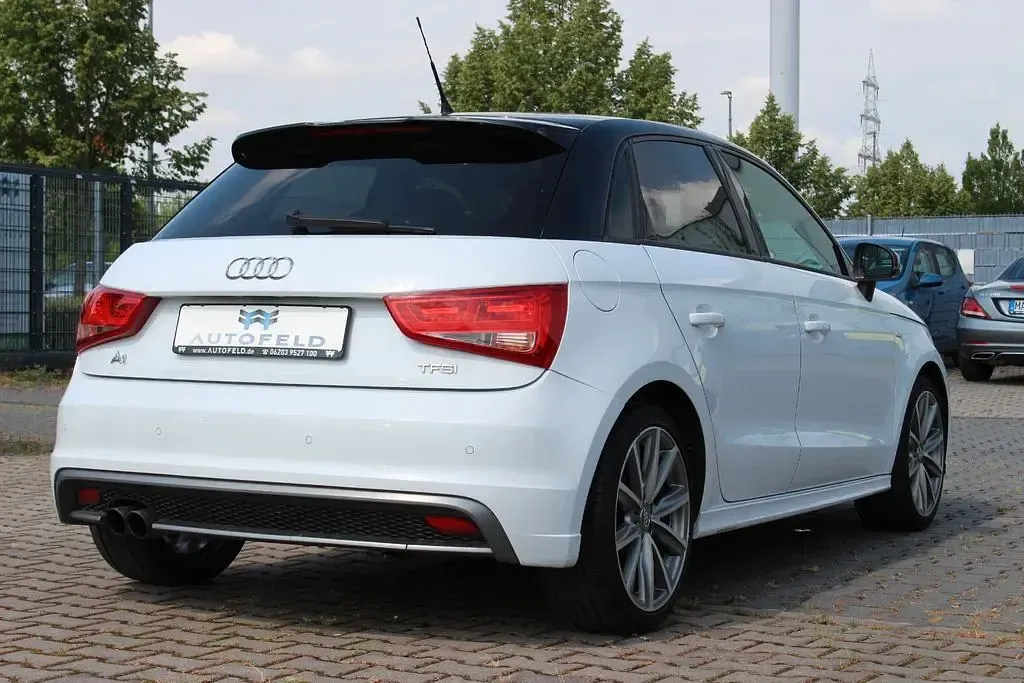 Gebraucht Audi A1 Sportback S-Line 125 PS (91 kW) 2015 Weiß Kleinwagen