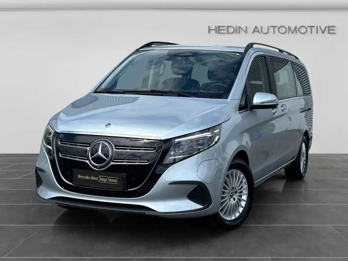 Gebraucht Mercedes EQV300 Avantgarde 150 kW (204 PS) 2024 Silber Van / Kleinbus