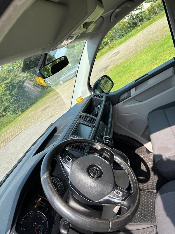 Gebraucht VW Transporter 150 PS (110 kW) 2018 Weiß Van