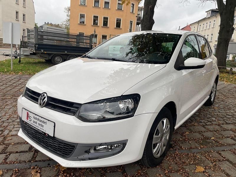 Weiß Gebraucht 2010 VW Polo Team Kleinwagen | 2.999 € (Fairer Preis) - Bild 1/4