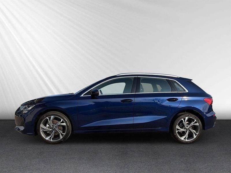 Gebraucht Audi A3 Advanced 116 PS (85 kW) 2025 Navarrablau metallic Limousine