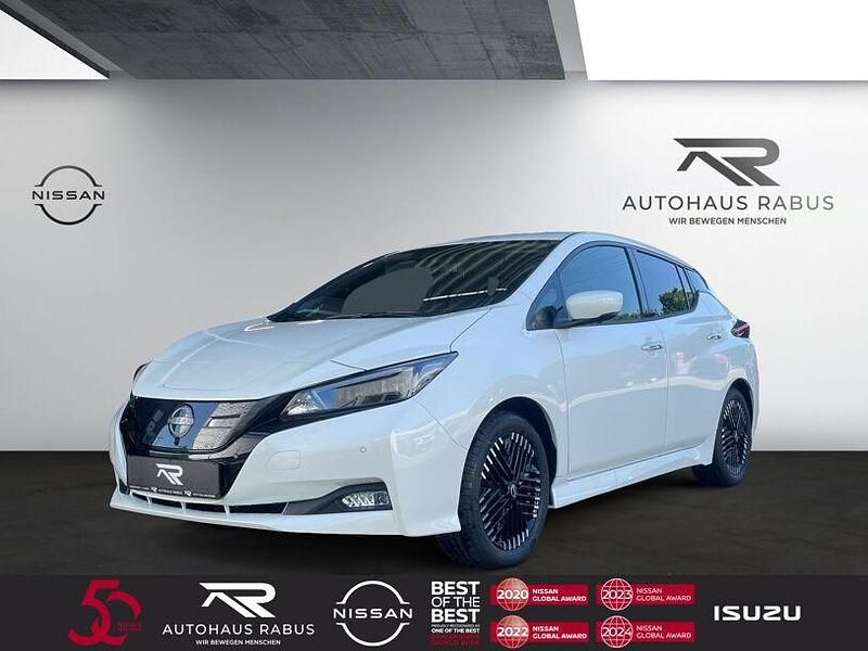 Gebraucht Nissan Leaf 360º 110 kW (150 PS) 2024 Pearl white perleffekt Kleinwagen