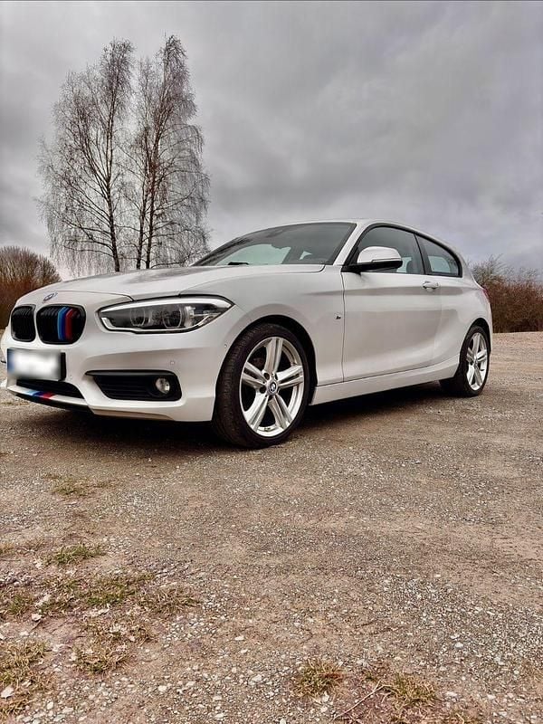 Gebraucht BMW 118 Advantage 136 PS (100 kW) 2016 Weiß Kleinwagen