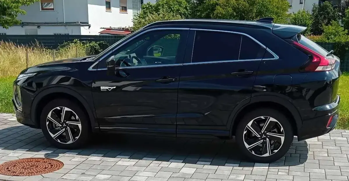 Gebraucht Mitsubishi Eclipse Cross Select 188 PS (138 kW) 2022 Schwarz SUV