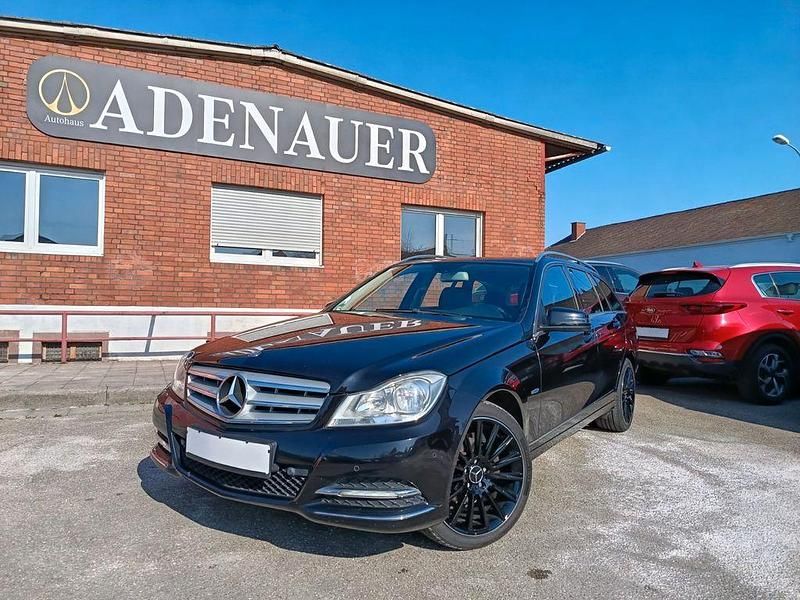 Gebraucht Mercedes C180 156 PS (114 kW) 2011 Schwarz Kombi