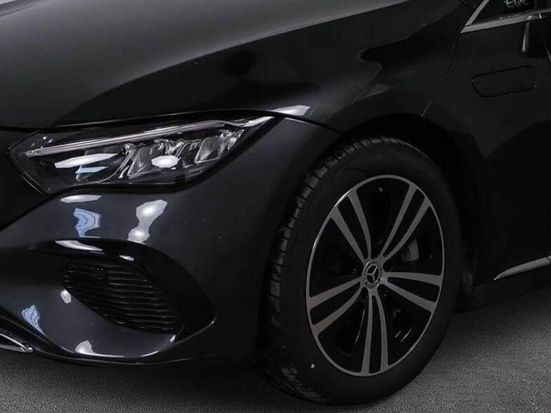 Gebraucht Mercedes EQE300 Electric Art 180 kW (245 PS) 2024 Grau Limousine