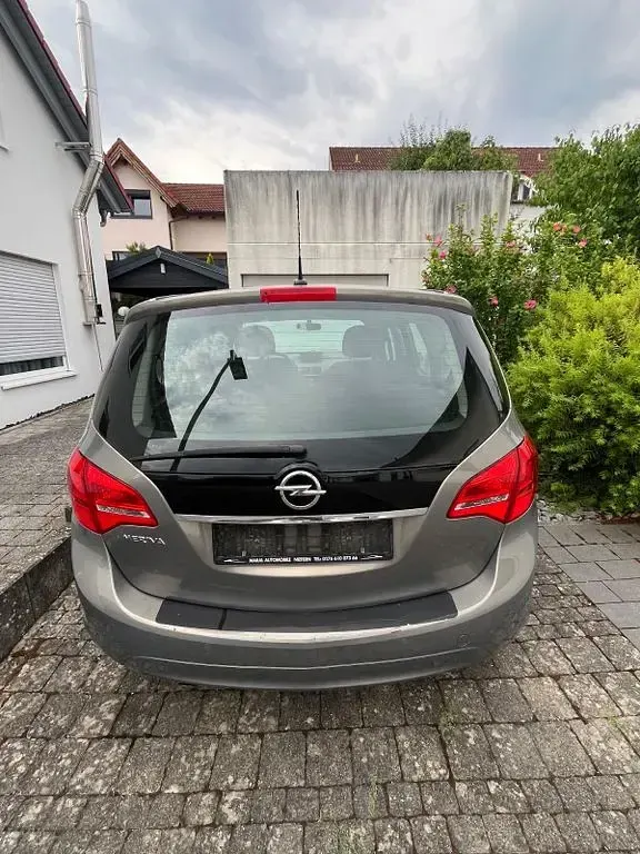 Gebraucht Opel Meriva Style 140 PS (102 kW) 2014 Braun Van / Kleinbus
