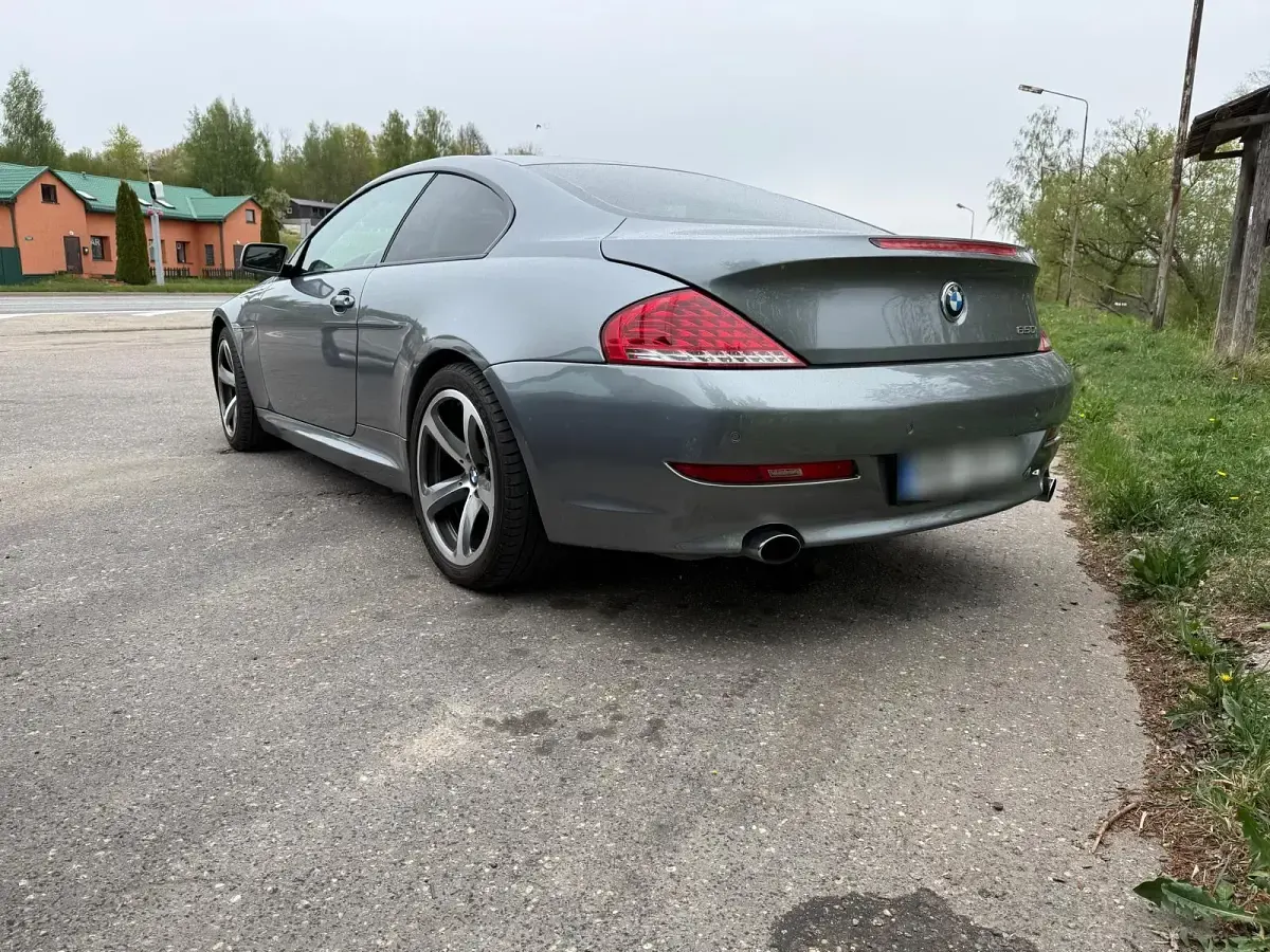 Gebraucht BMW 650 369 PS (271 kW) 2008 Grau Coupé